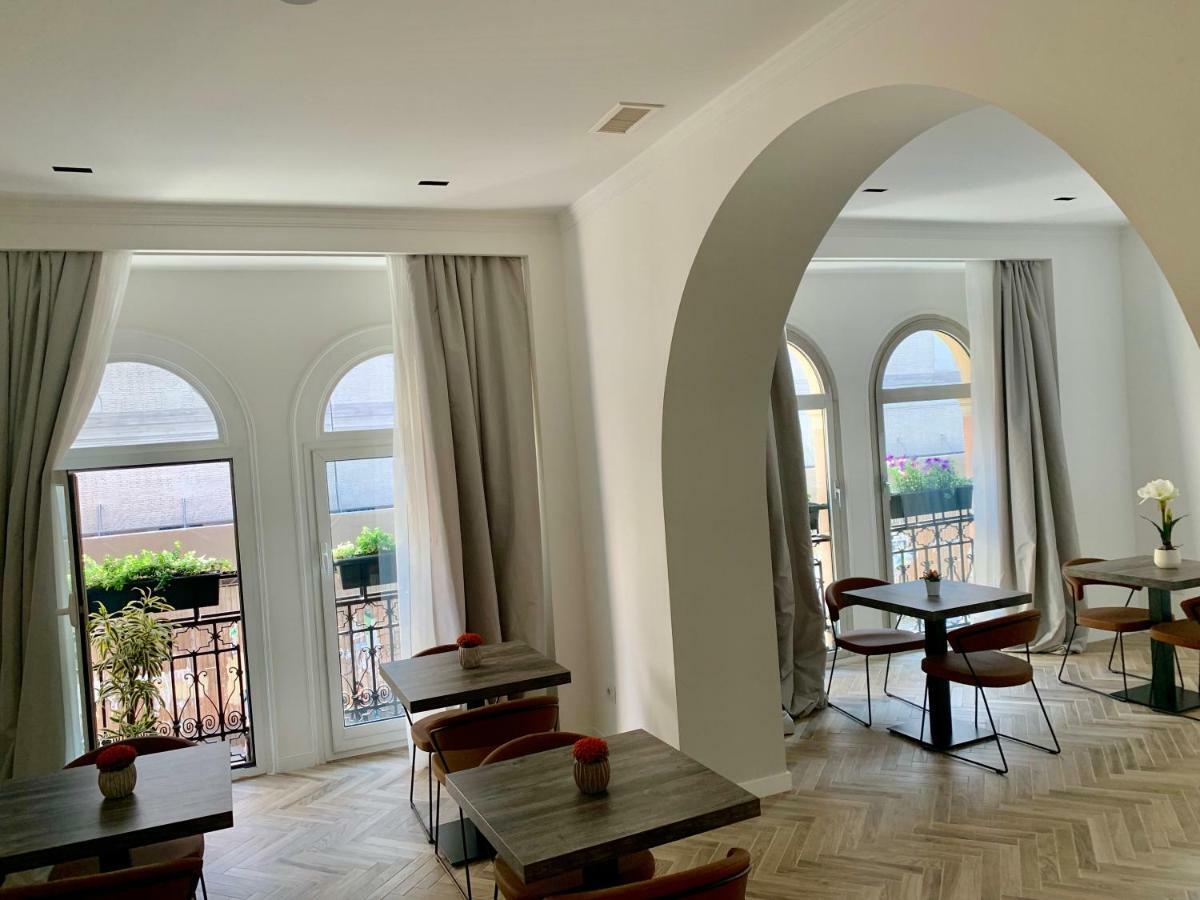 Guest house Florea Palace